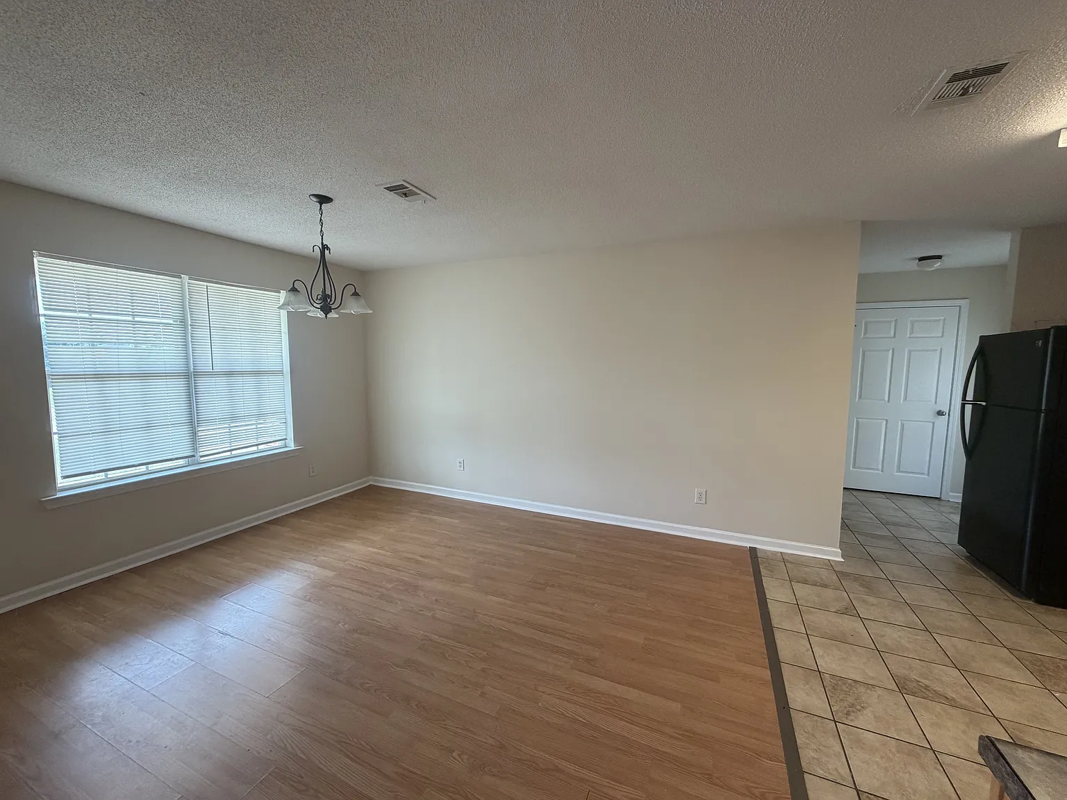 1015 Haley St - 1 — Photo 4