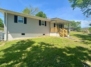 8915 B Dr, Mascot, TN 37806
