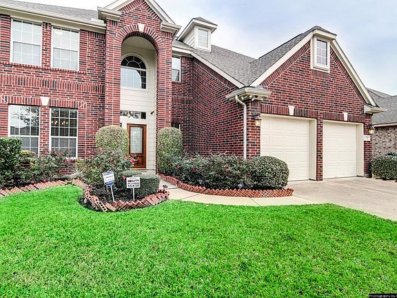 Stunning 2-story home