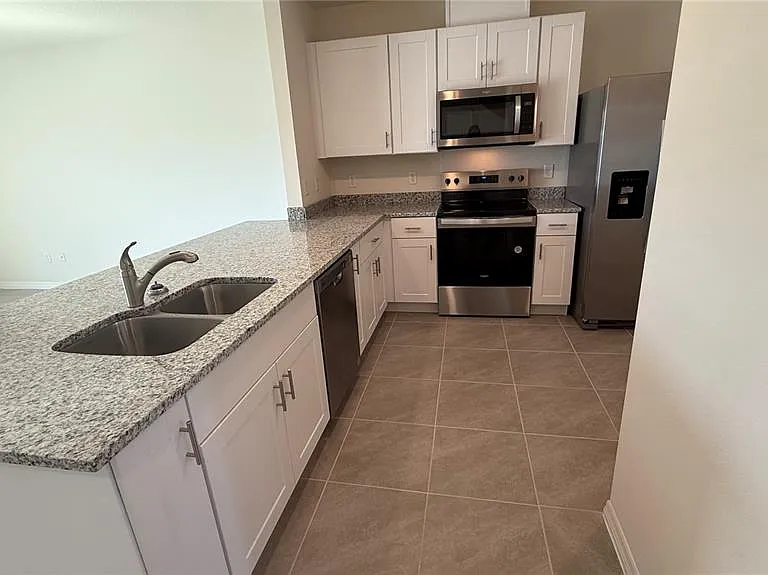 2114 Gentle Rain Dr — Photo 5