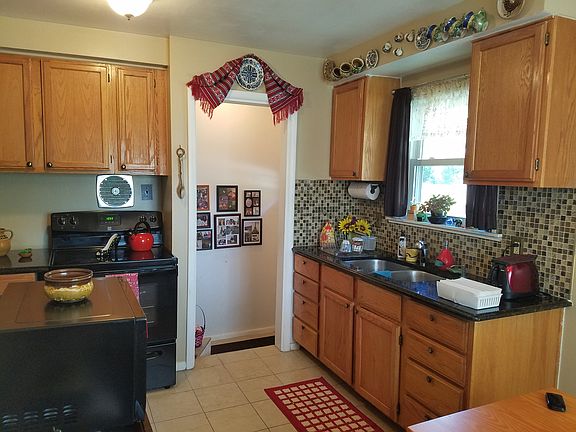 2nd image of 19385 Saint Francis St