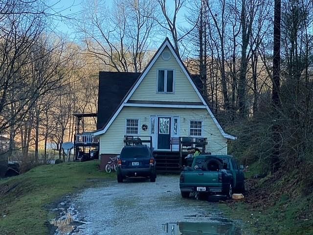 1st image of 300 Hilltop Dr