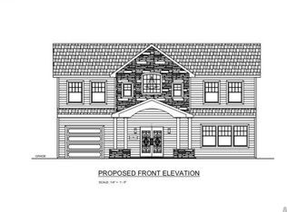 22 Trapper Ln, Levittown, NY 11756