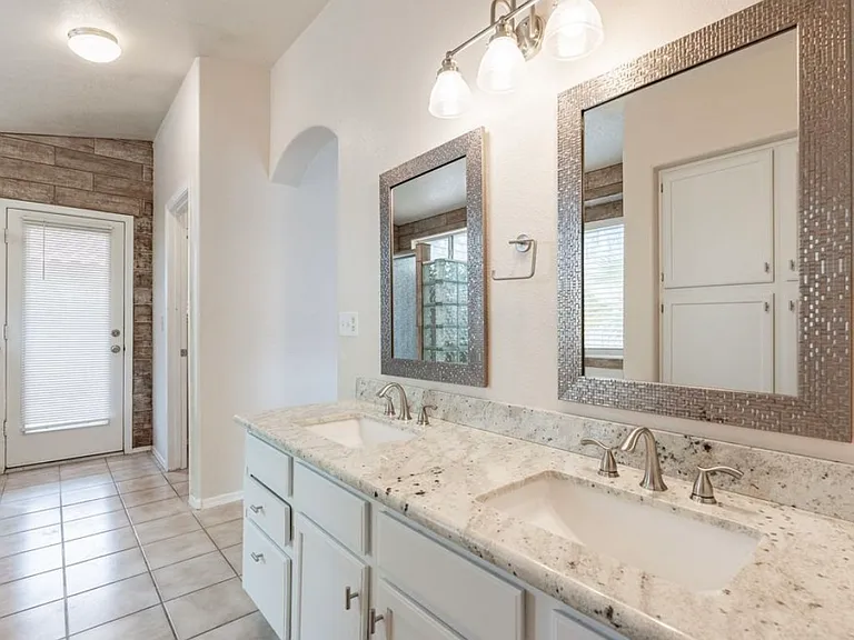 4460 E Verbena Dr — Photo 18