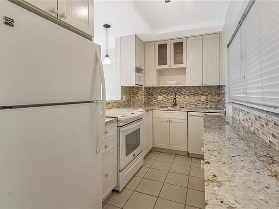 5th image of 180 Isle Of Venice Dr APT 331
