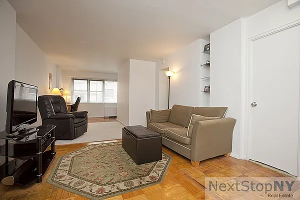 Rented by NextStopNY | media 1