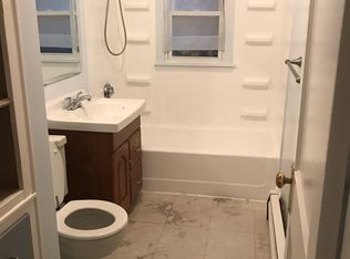 35 Garfield St, Manchester, NH 03103