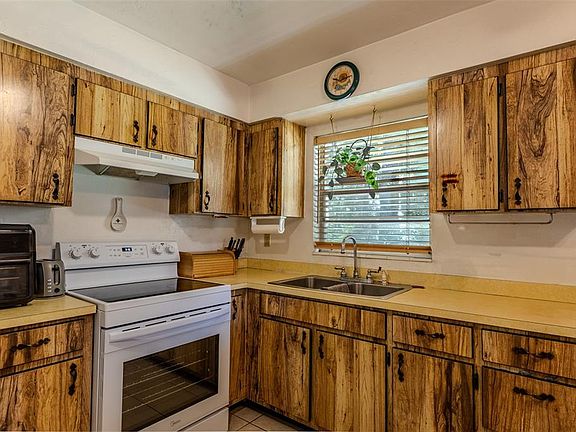 4th image of 17697 NW 222ND STREET