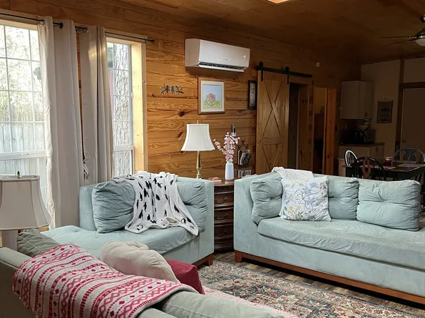 481 Ivey Rd, Benson, NC 27504