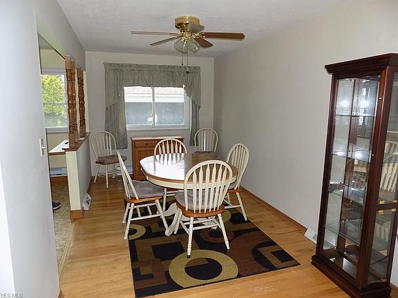 4th image of 2919 King Richard Dr