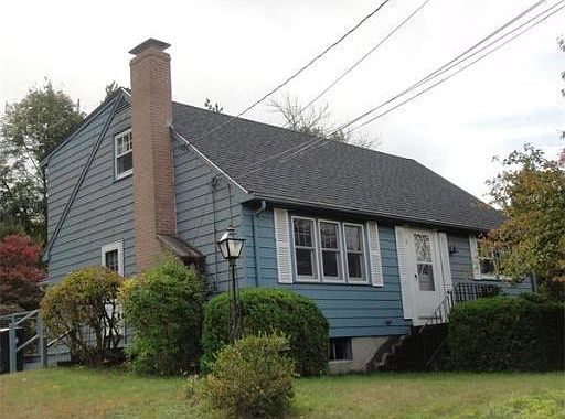 1st image of 11 Windmill Dr