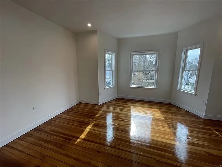 210 Whitman Ave #3 — Photo 5