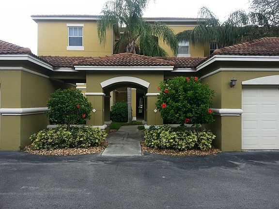 Outside Entry / Garage