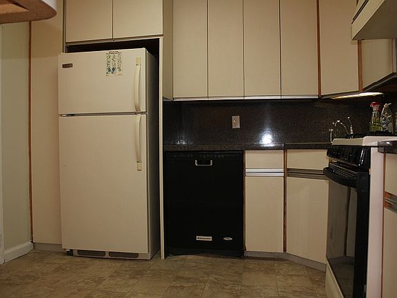 2nd image of 61-21 75th St #3