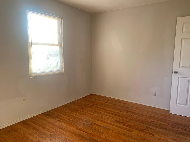 Upstairs Bedroom 3