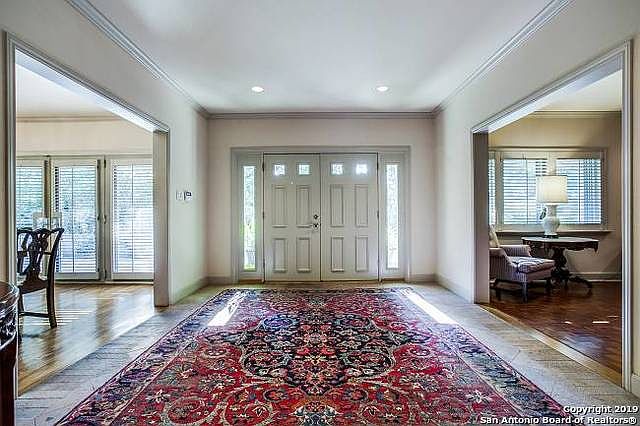 1st image of 8105 Country Side Dr