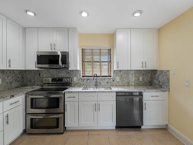 465 Oak Shadow Way — Photo 11