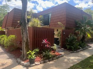 1450 Masters Cir APT 166, Delray Beach, FL 33445