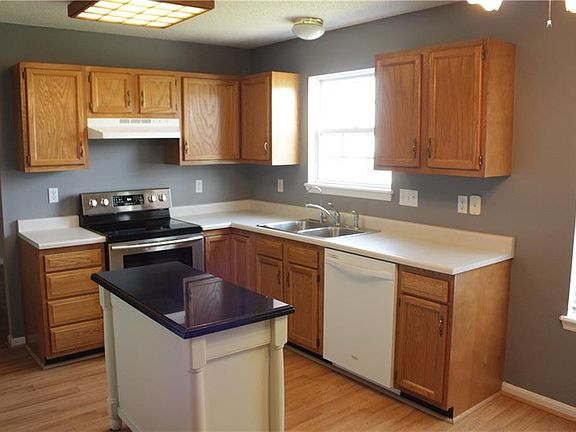 2nd image of 3030 Granny Smith Ln