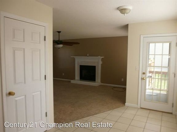 3rd image of 149 Bridlewood Dr