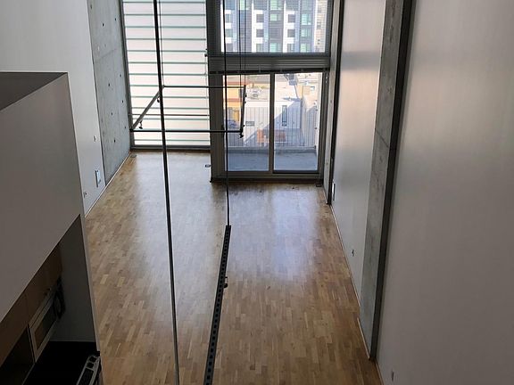 4th image of 855 Folsom St APT 909