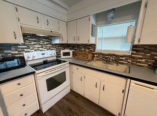 920 Strongbox Ln, North Fort Myers, FL 33917
