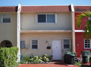 1860 W 73rd Pl, Hialeah, FL 33014