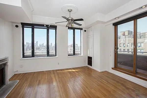 Rented by Keller Williams NYC | media 16