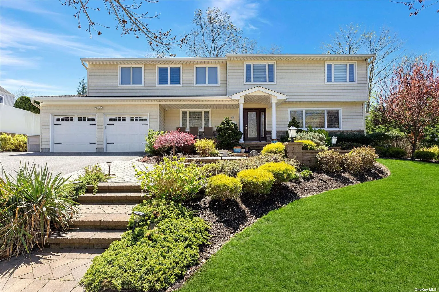 22 Willow Rd photo 1
