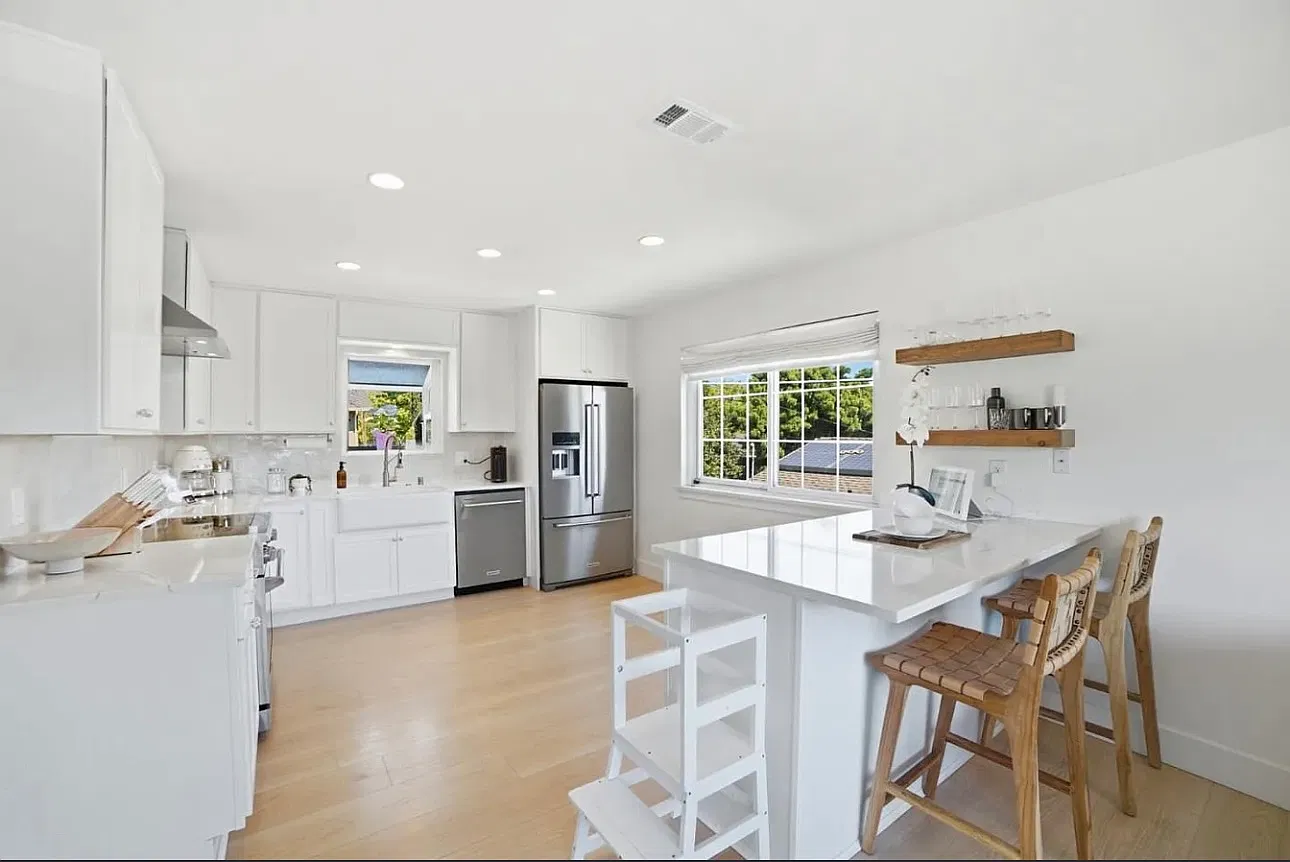 4 bed, 1910 sqft, $7,000 — Photo 4