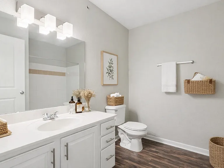 City View Farm Apartments — Photo 14
