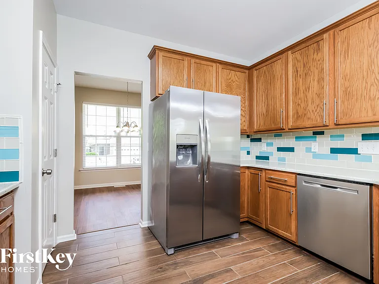 6221 Elderbush Dr — Photo 5