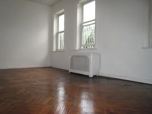 Rented by Rapid Realty Upper West Side LLC | media 52