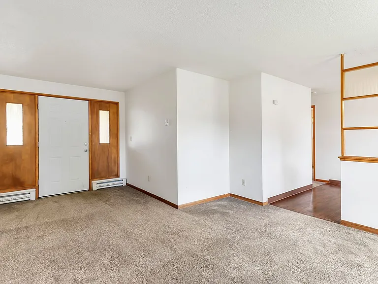 6970 SW King Blvd — Photo 5
