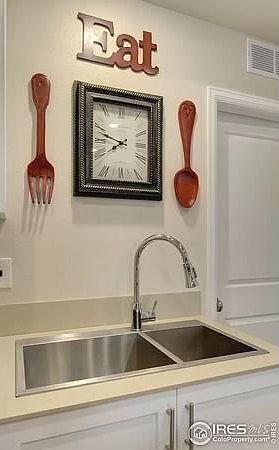 Kitchen sink