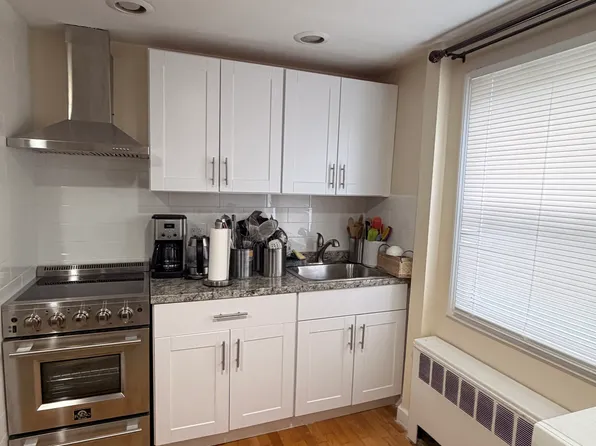 26 Picture Ln Floor 2, Hicksville, NY 11801