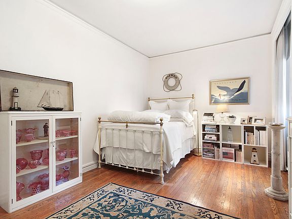 3rd image of 1466 Lexington Ave #5A