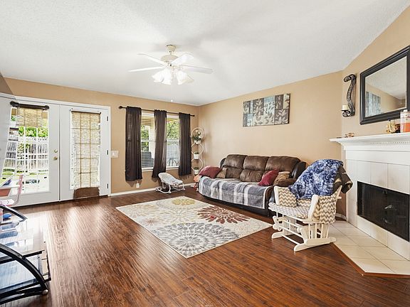 2nd image of 7007 Glenshire Dr