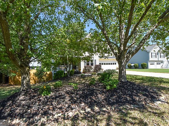5th image of 970 Garner Spring Ln