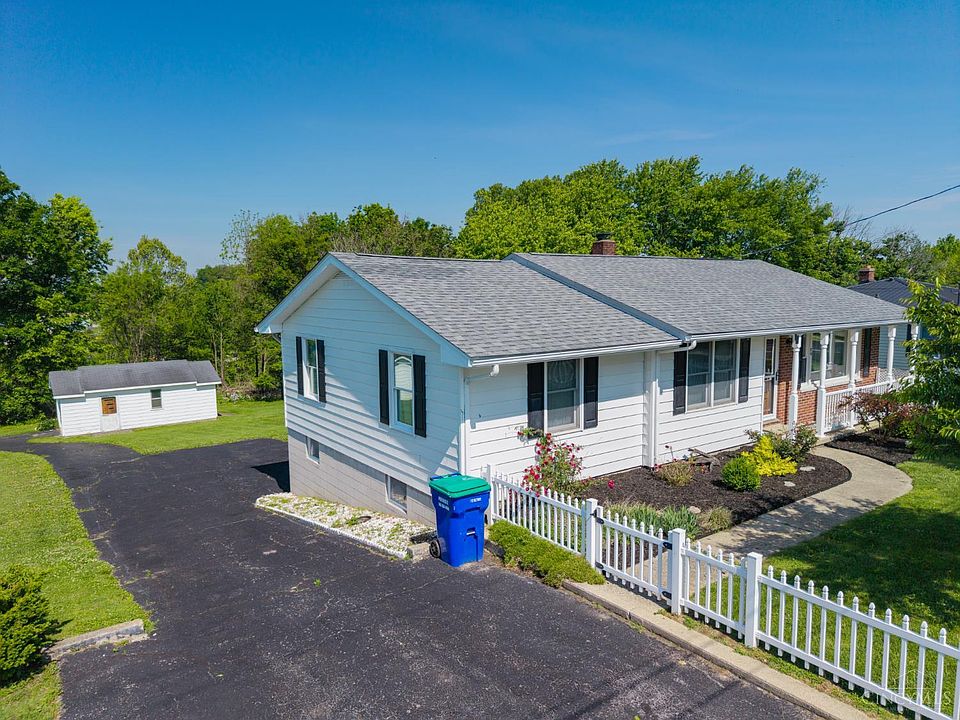 1st image of 20 Highland Dr