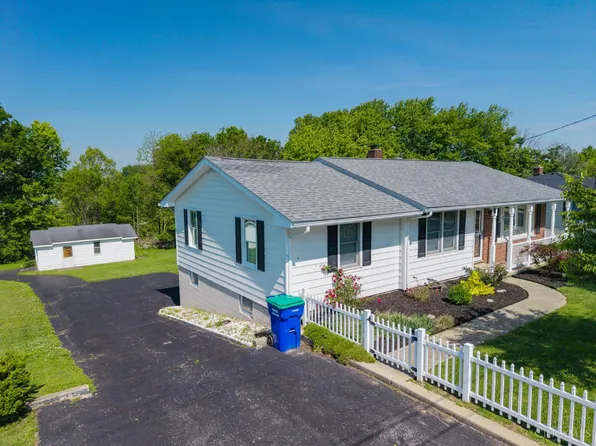 20 Highland Dr, Hillsboro, OH 45133