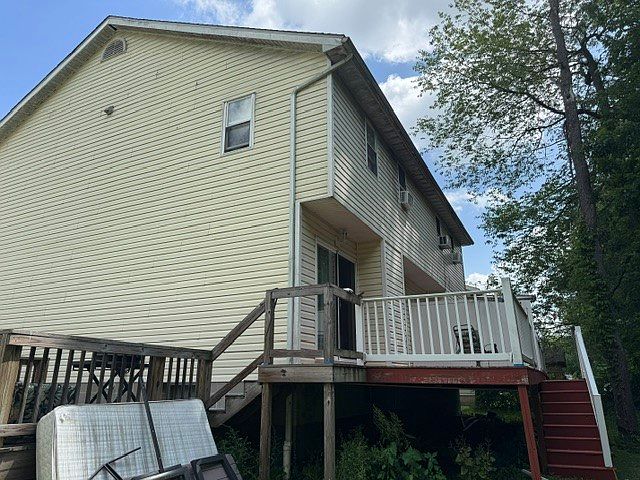 2nd image of 11839 Highland Ave