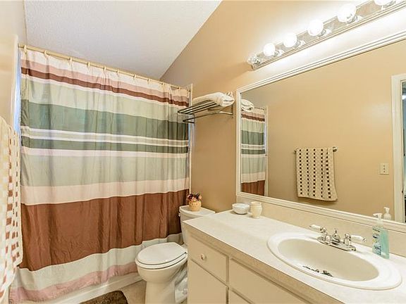 5th image of 1829 Kettler Dr
