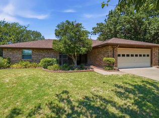 45 Autumn Dr, Lawton, OK 73507