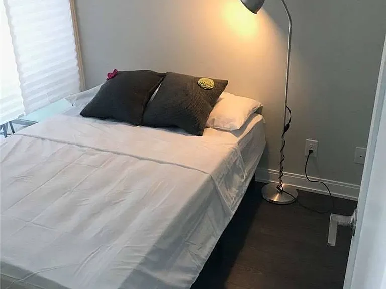 42 Charles St E #3203 — Photo 8