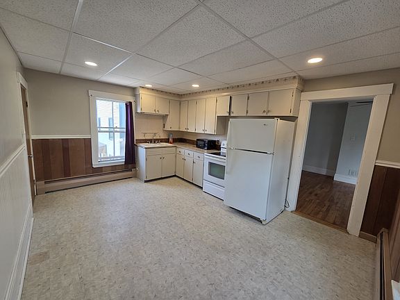 3rd image of 85 Pierce St #2