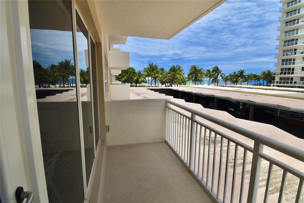 133 N Pompano Beach Boulevard Apt 105, photo 7