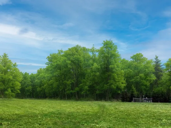 Thoroughbred Loop, Erie, PA 16506