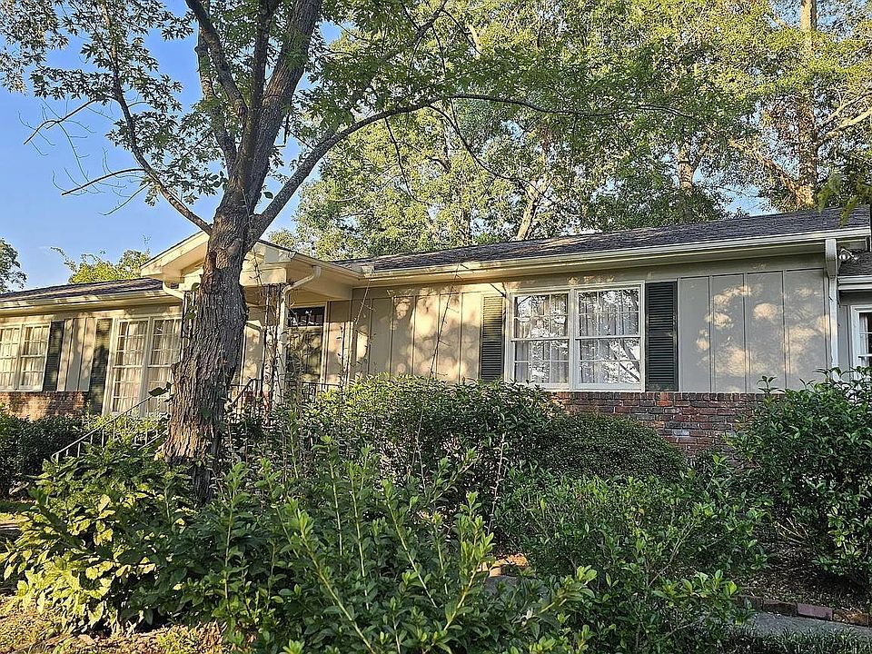 1st image of 3000 Dolly Ridge Dr