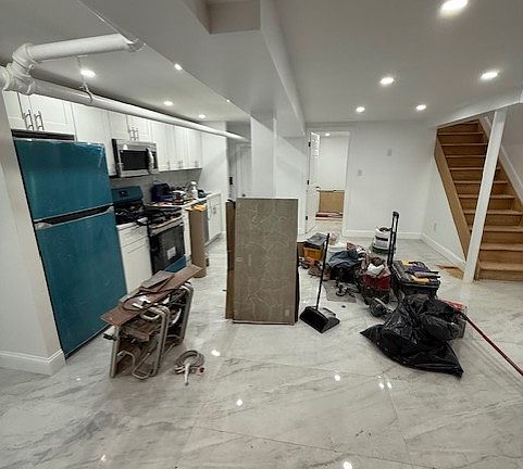 4th image of 309 E 78th St #1N